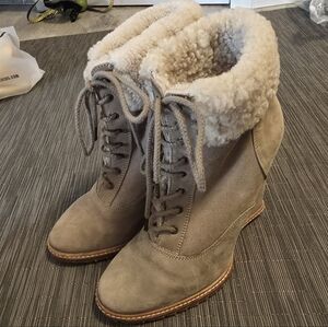 Women's Shearling-Lined Lace-Up Boots